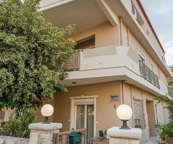 Marika's Chania Hriszí Aktí Haniá